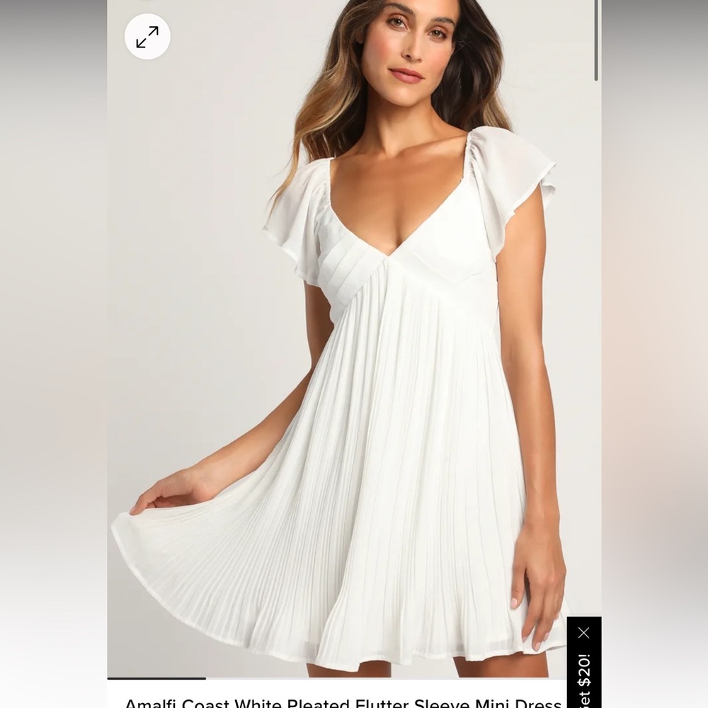 Lulus Amalfi Coast White Pleated Flutter Sleeve Mini Dress. Size small
